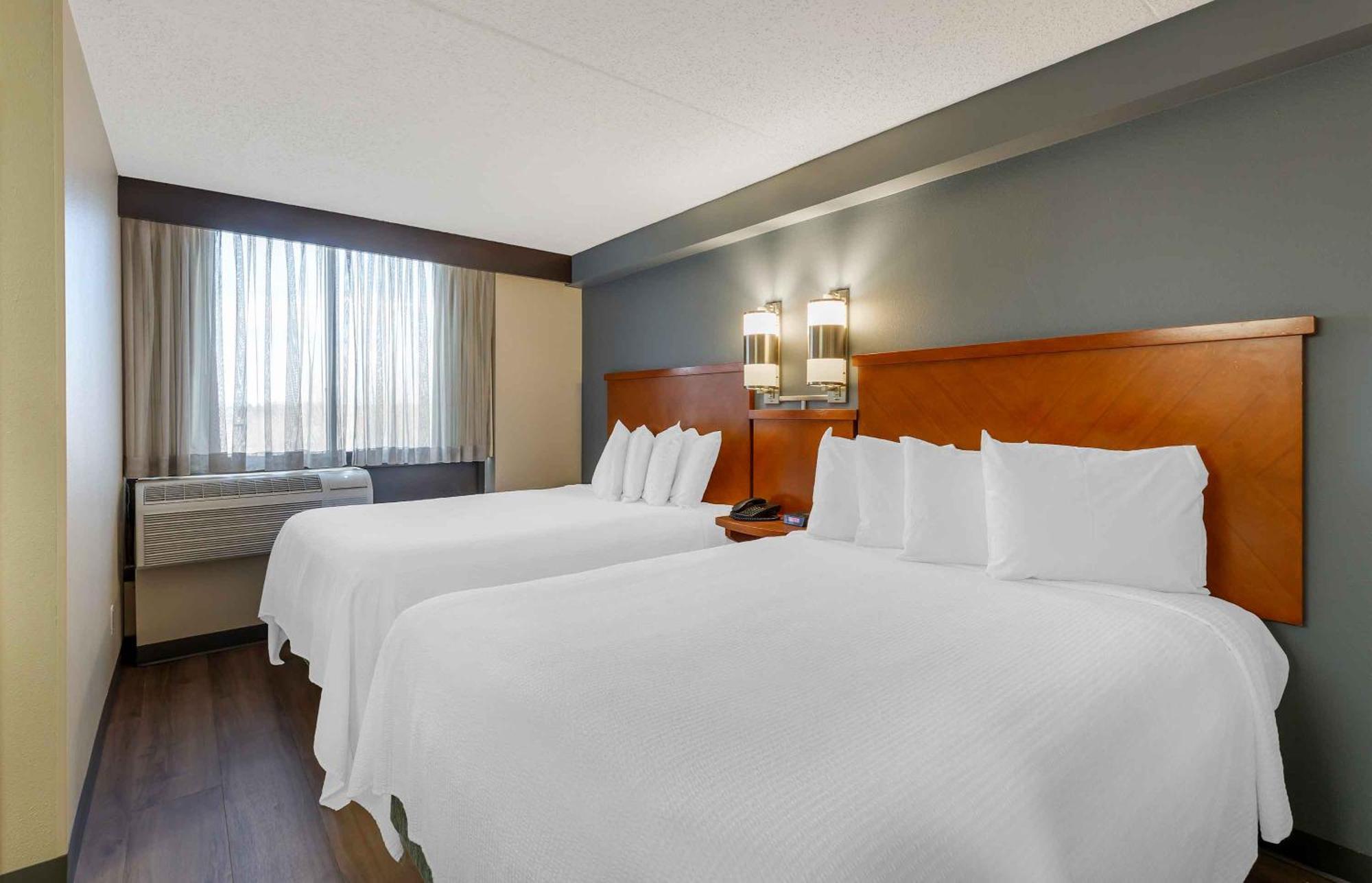 Extended Stay America Premier Suites - Cleveland - Independence Bagian luar foto