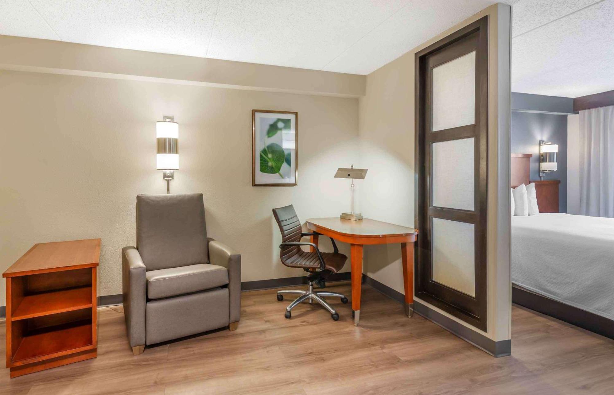 Extended Stay America Premier Suites - Cleveland - Independence Bagian luar foto
